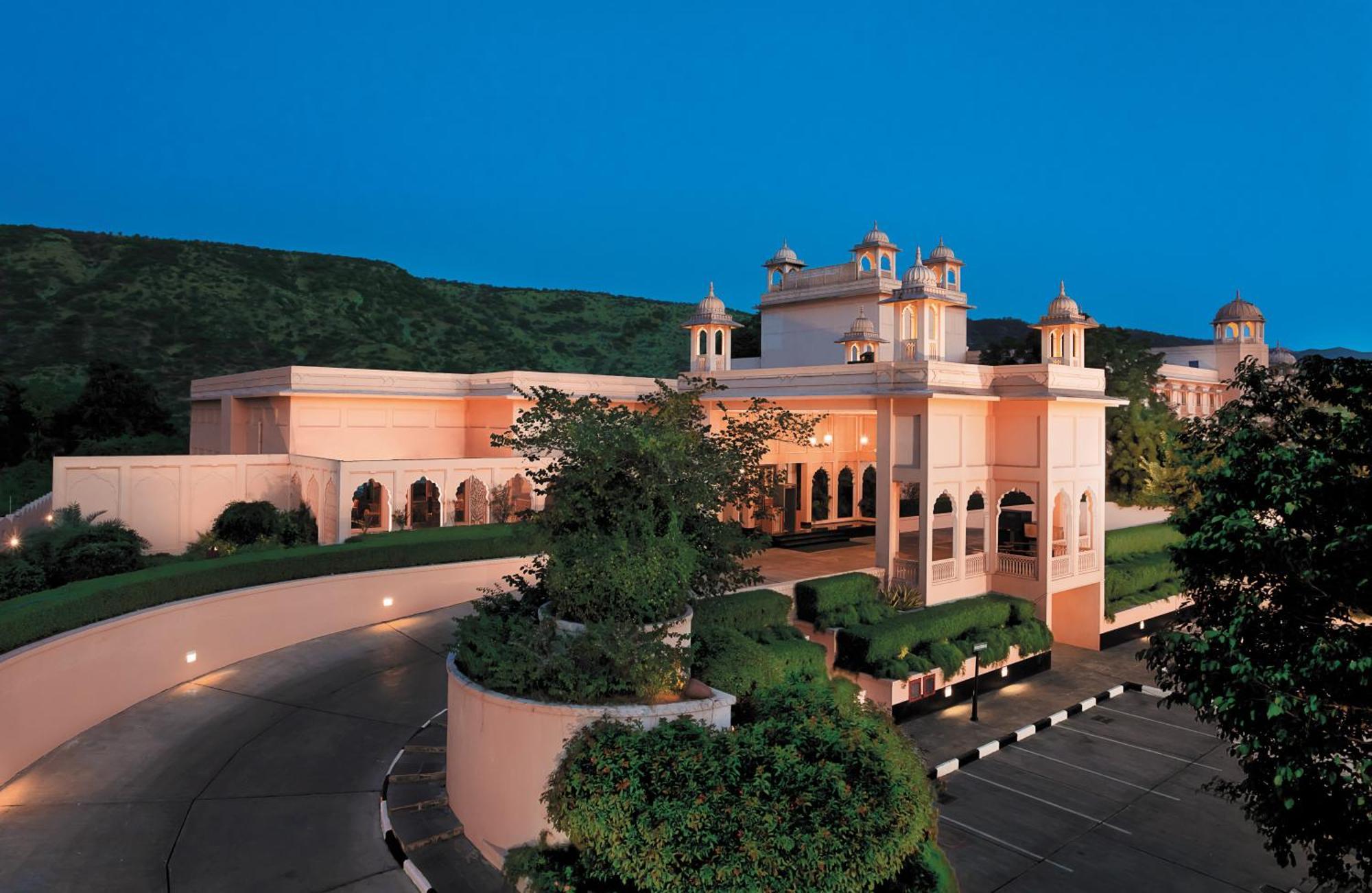 Trident Jaipur Hotel Exterior photo