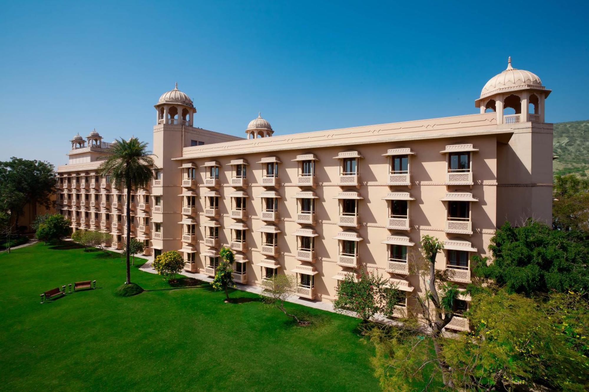 Trident Jaipur Hotel Exterior photo